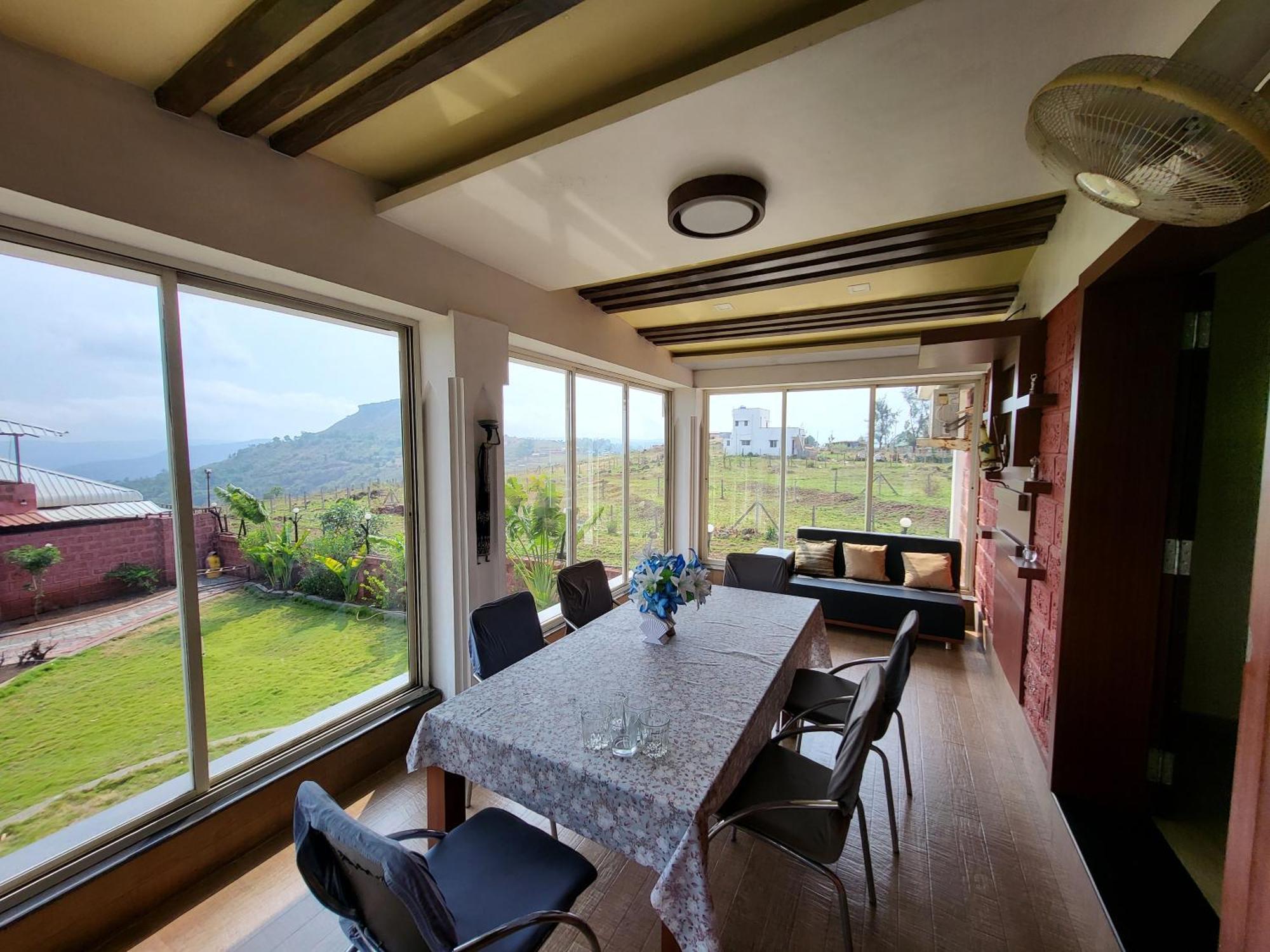 Paras Holiday Home Satara Exterior foto
