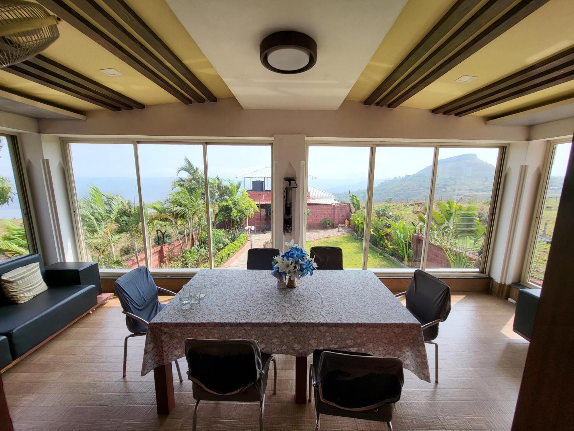 Paras Holiday Home Satara Exterior foto